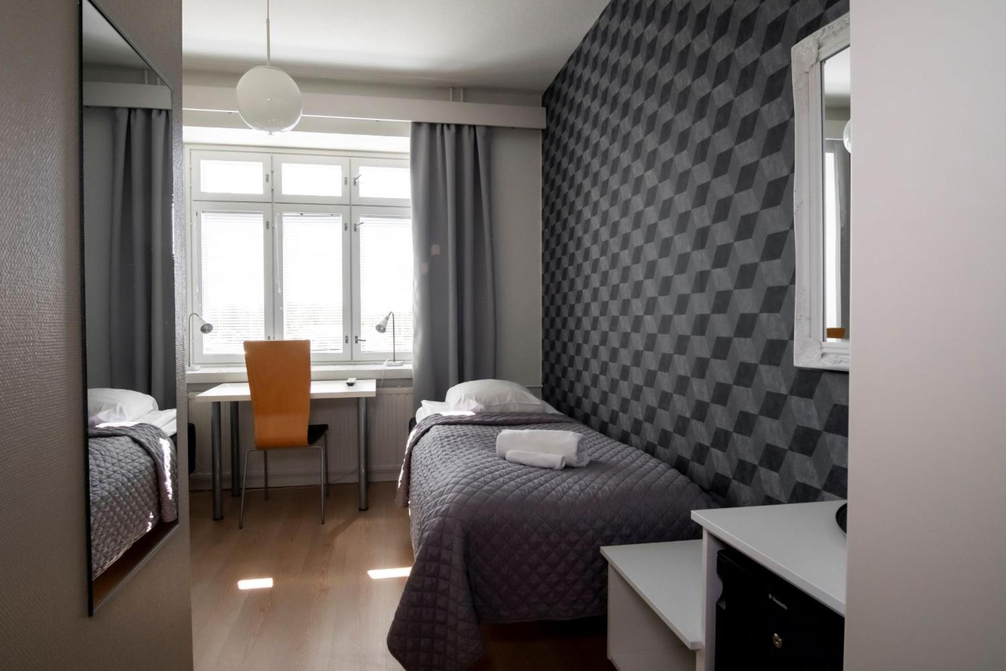 Ik Hotel & Camping Keuruu Szoba fotó