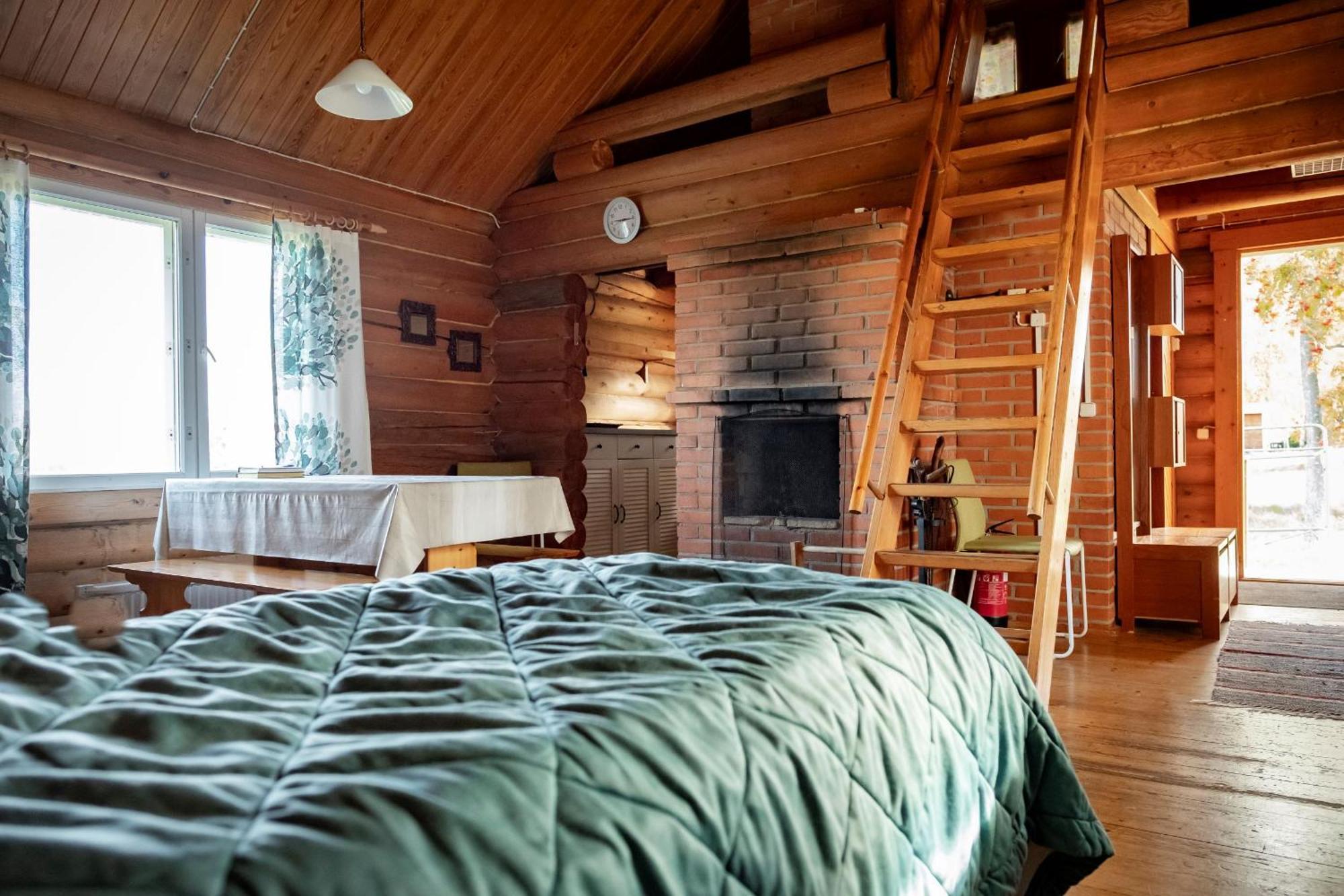 Ik Hotel & Camping Keuruu Szoba fotó