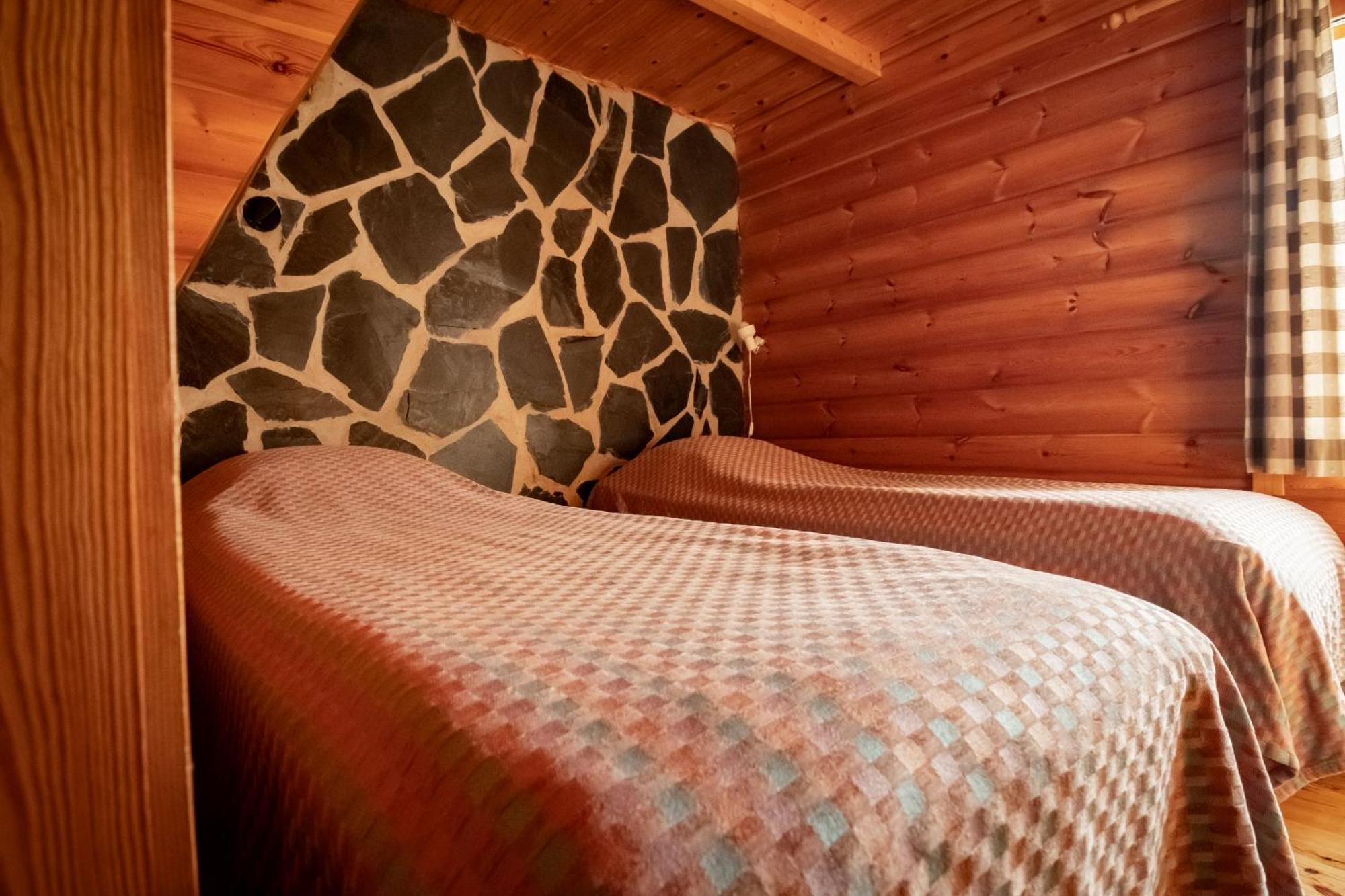 Ik Hotel & Camping Keuruu Szoba fotó